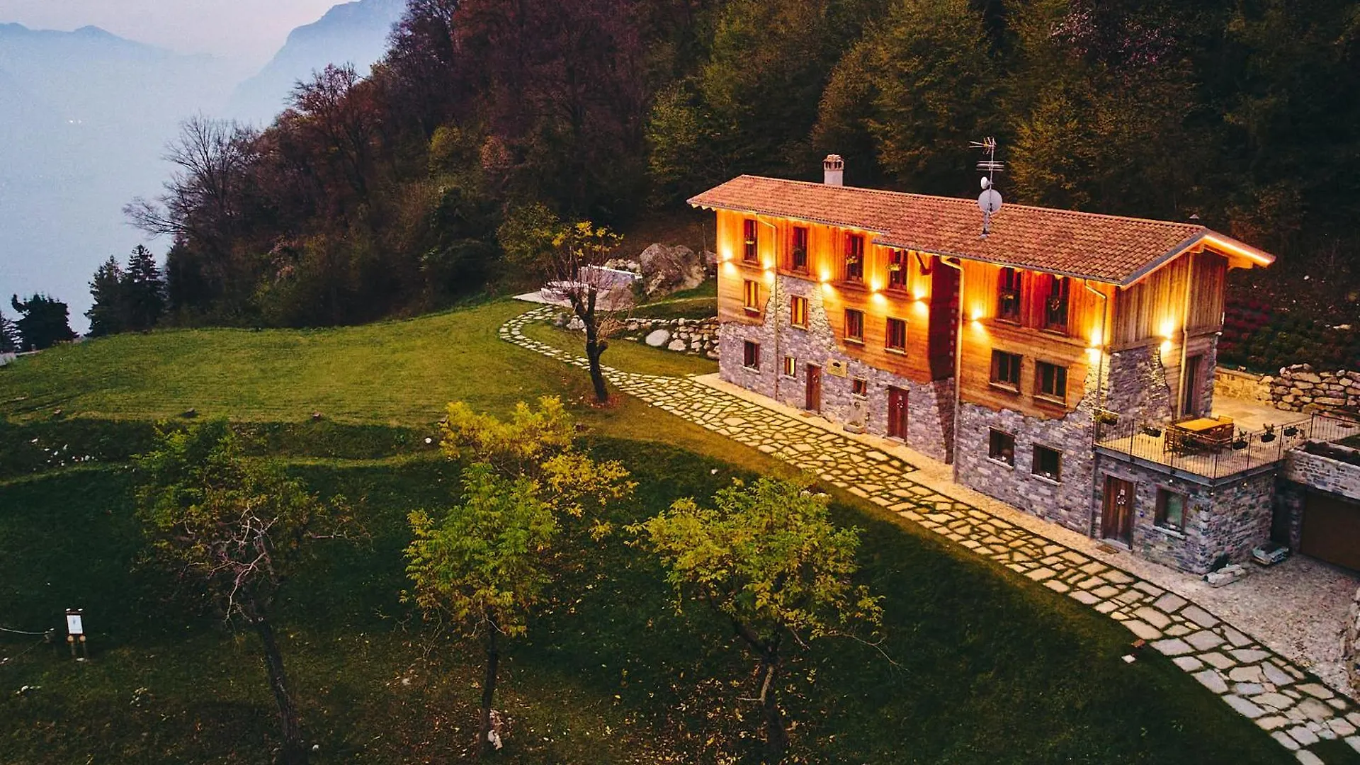 Alpehytte Bellagio Baita Treeb Italien